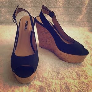 Black Wedges